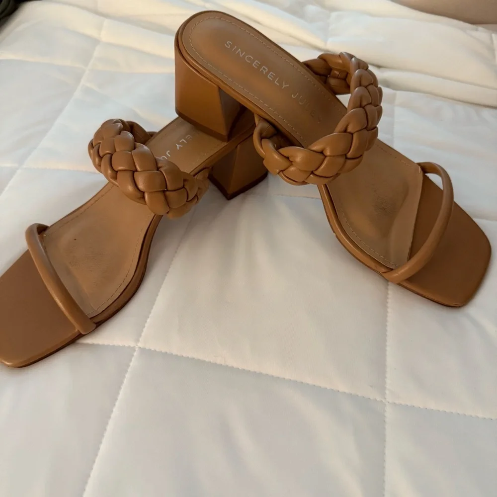 5 for $25!! Sincerely Jules Braided Tan Heeled Sandals Size 8 - Picture 5 of 10